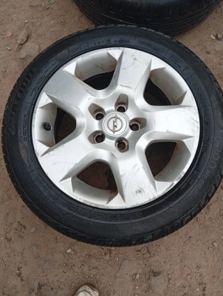 Llantas Opel 5x110 con Neumáticos