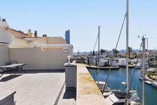 Piso en venta en Empuriabrava en Castelló d´Empúries