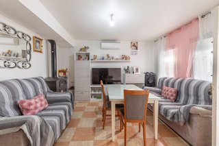 Casa adosada en venta en Guadix