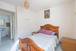 Casa adosada en venta en Guadix