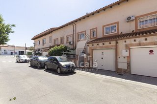 Casa adosada en venta en Torrejón del Rey