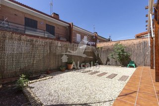 Casa adosada en venta en Torrejón del Rey