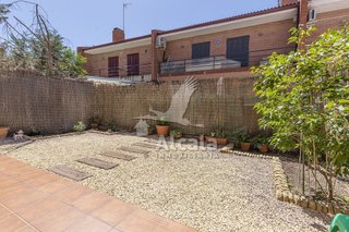 Casa adosada en venta en Torrejón del Rey