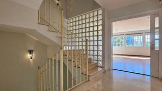 Casa pareada en venta en Nueva Andalucía centro en Marbella