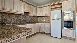 Casa pareada en venta en Nueva Andalucía centro en Marbella