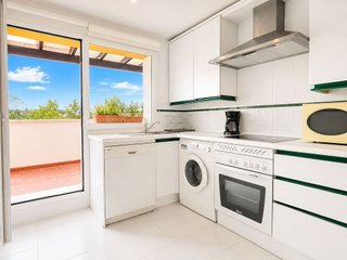 Ático en venta en Nueva Andalucía centro en Marbella
