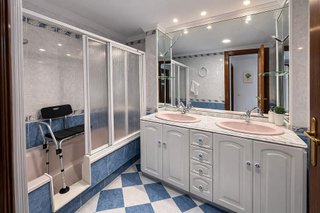 Piso en venta en Puerta Blanca en Málaga