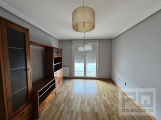 Piso en venta en Universidad en Ávila