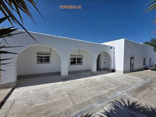 Casa adosada en venta en Formentera del Segura