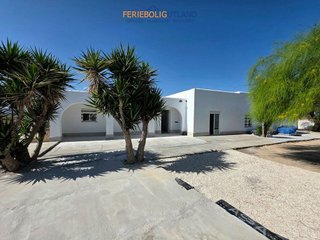Casa adosada en venta en Formentera del Segura