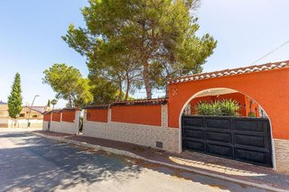 Chalet en venta en Los Balcones - Los Altos del Edén en Torrevieja