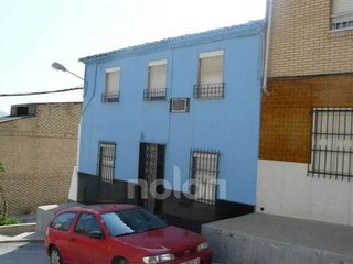 Casa adosada en venta en Puente Genil