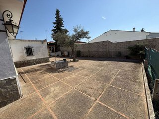 Chalet en venta en Sanlúcar la Mayor