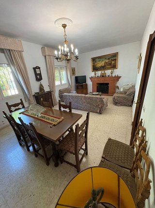 Chalet en venta en Sanlúcar la Mayor