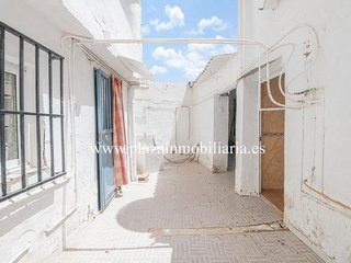Chalet en venta en El Carmen - La Barrera en Lucena
