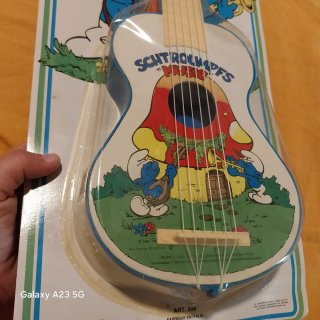 Chitarra  puffi peyo originale anni 80