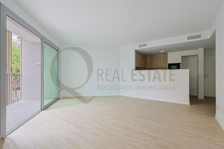 Piso en venta en Benalúa en Alicante