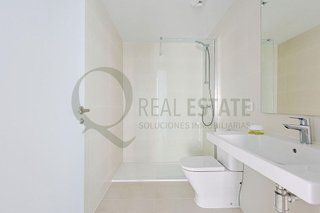 Piso en venta en Benalúa en Alicante
