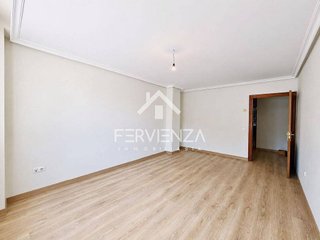 Piso en venta en Zona Teatro Campoamor en Oviedo