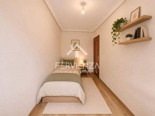 Piso en venta en Zona Teatro Campoamor en Oviedo