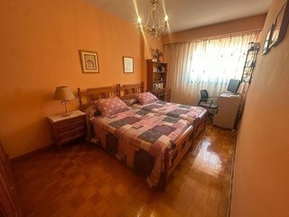 Piso en venta en Ventiun en Ourense