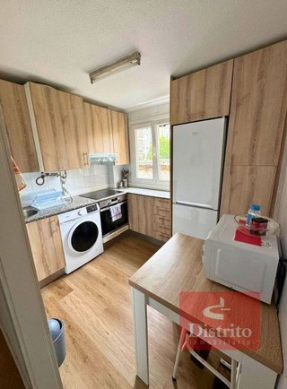 Local comercial en venta en Numancia - San Fernando en Santander