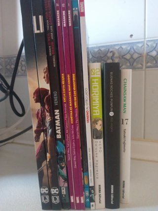 11 comicsx25€ Manga Pun pun Masacre Batman...