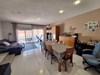 Casa adosada en venta en Centre en Castellar del Vallès