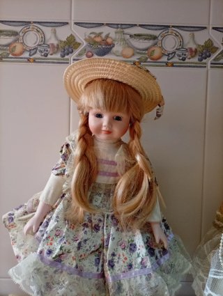 Lote 2 Muñecas Porcelana 55 y 42 cm
