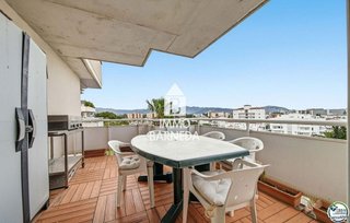 Piso en venta en Santa Margarida en Roses