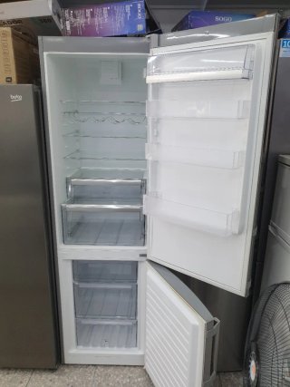 Nevera AEG con garantía y transporte