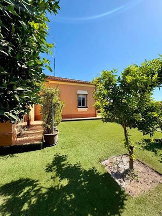 Chalet en venta en Montequinto en Dos Hermanas