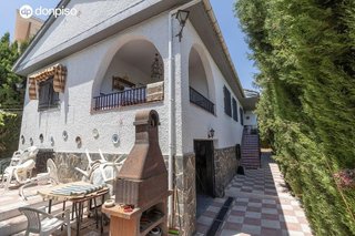 Chalet en venta en Gójar
