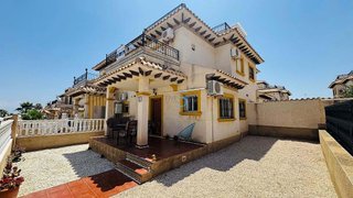 Casa en venta en Campos de Golf - Villa Martin - Los Dolses en Orihuela