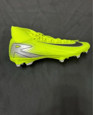 Zapatos de fútbol Nike Talla 45 Nuevos