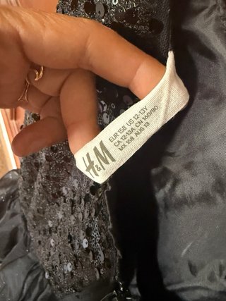 Vestido Negro Lentejuelas y Tul