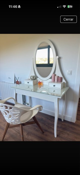 Tocador blanco Ikea con espejo