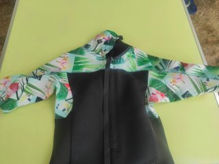 Neopreno corto OLAIAN estampado