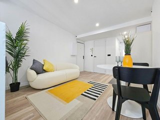 Piso en venta en El Raval en Barcelona