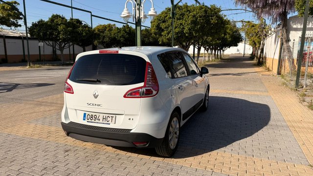 Renault Scenic 2011