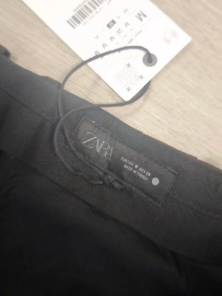Pantalón Zara