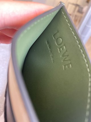 Tarjetero Loewe Piel Verde y Beige