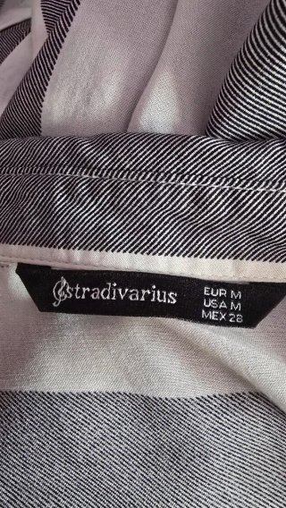 Camisa Stradivarius Rayas Gris y Blanca Talla M