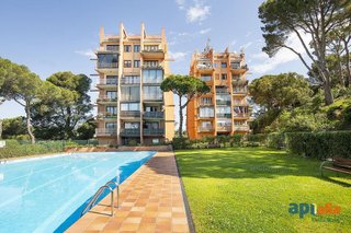 Piso en venta en Els Pins - Politur en Castell-Platja d´Aro