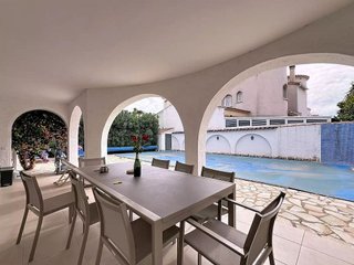 Chalet en venta en Empuriabrava en Castelló d´Empúries