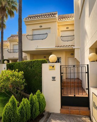 Casa adosada en venta en Elviria en Marbella