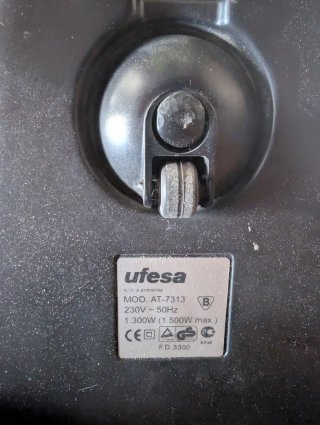 Aspiradora Ufesa Mousy Argenta 1500W+Bolsas