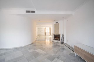 Casa pareada en venta en Bola de Oro - Serrallo en Granada
