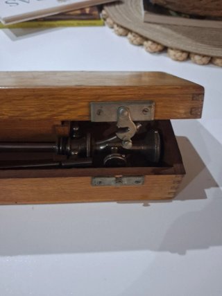 Aparato Médico Antiguo EGEMA