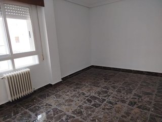 Piso en venta en Santa Cruz - Industria - Polígono Campollano en Albacete